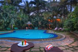 Hoysala Village Resort hassan piscine